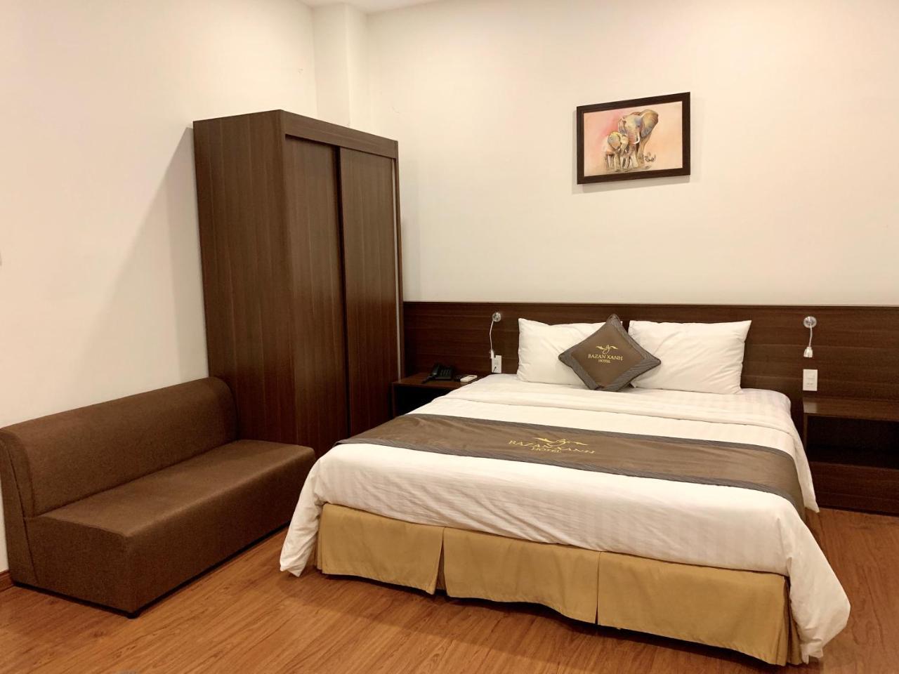 Hotel Bazan Xanh Buôn Ma Thuột Esterno foto